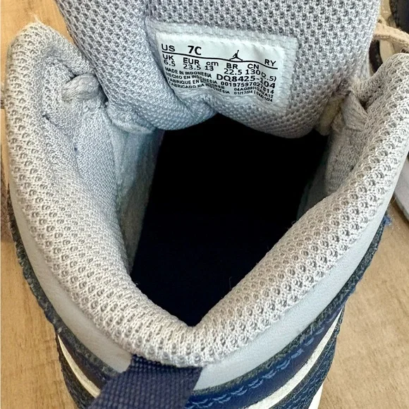 Jordan Kids Sneakers - White, Gray, and Navy - Picture 5 of 9